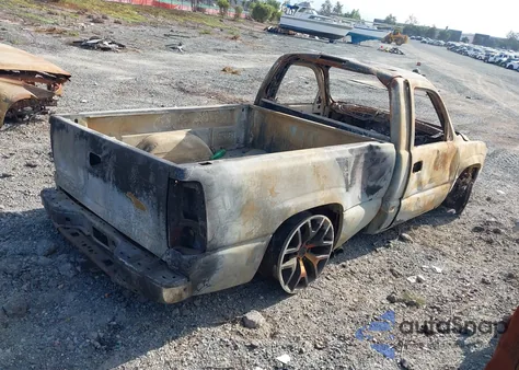 2000 Chevrolet Silverado 1500 Ls from USA, damaged, VIN 1GCEC14V9YZ153332